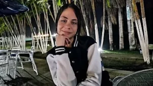 Xnxx Filmy Big Ass Italian Cheats On Her Husband