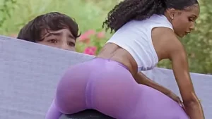 Young Xxx Vid0s Boy Sneaking On Her Hot Milf Neighbor